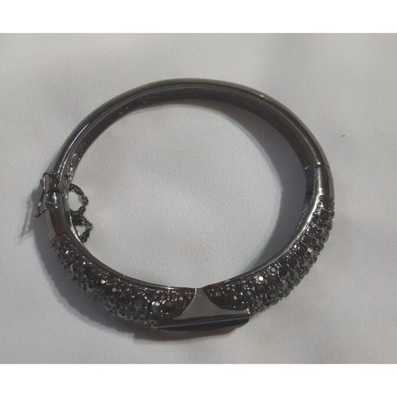 Fifth Avenue Ladie's Cuff Bracelet Black Swarovski Baguette & Round Crystals - Picture 6 of 10